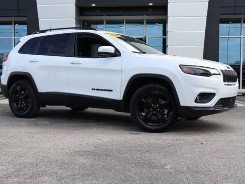 Used 2021 Jeep Cherokee Latitude Plus AWD/4WD image 2