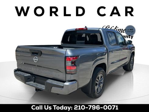 Used 2025 Nissan Frontier SV w/ SV Convenience Package RWD image 7