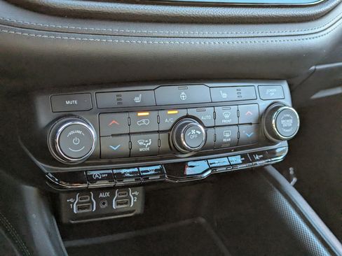 Used 2022 Dodge Durango GT image 26