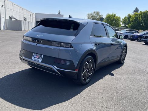 Used 2024 Hyundai Ioniq 5 SEL RWD image 5