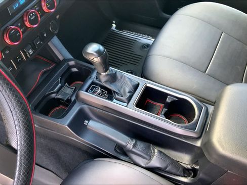 Used 2021 Toyota Tacoma SR AWD/4WD image 16