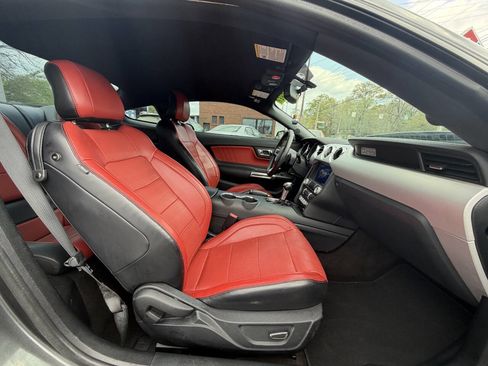 Used 2016 Ford Mustang GT Premium image 16