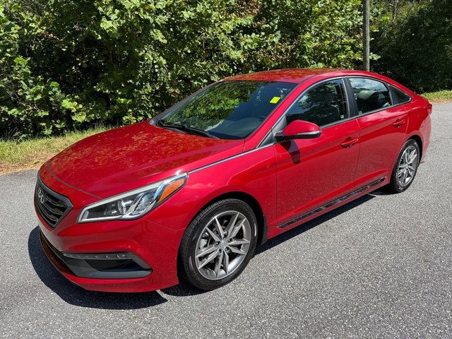 Used 2017 Hyundai Sonata Sport 2.0T FWD image 2