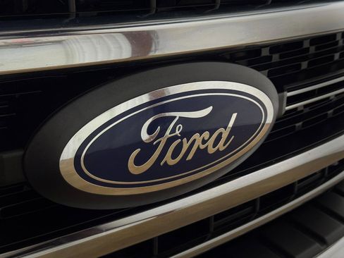 Used 2022 Ford F250 Lariat w/ Lariat Value Package AWD/4WD image 30
