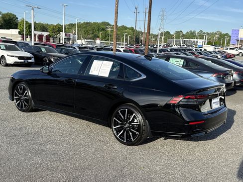 Certified 2025 Honda Accord Touring image 8