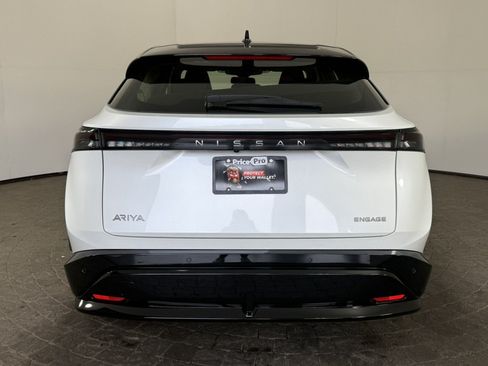 Used 2023 Nissan Ariya FWD image 6