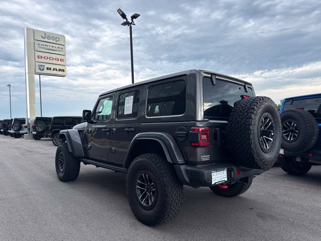 Used 2025 Jeep Wrangler Unlimited Rubicon AWD/4WD image 6