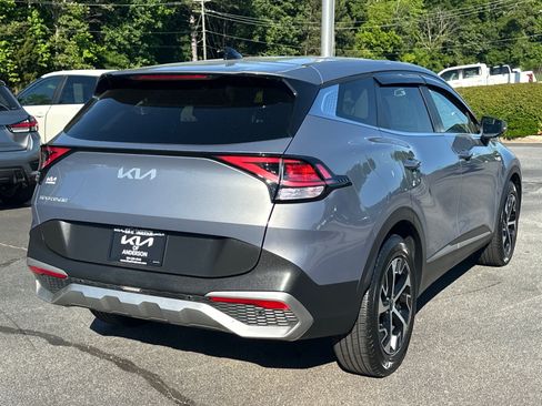 Used 2023 Kia Sportage EX FWD image 3