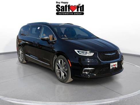 New 2026 Chrysler Pacifica Pinnacle FWD image 9