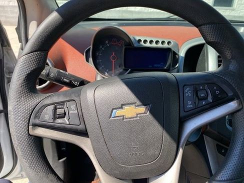 Used 2016 Chevrolet Sonic LT image 19