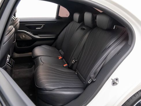 Used 2023 Mercedes-Benz S 500 4MATIC w/ AMG Line image 19