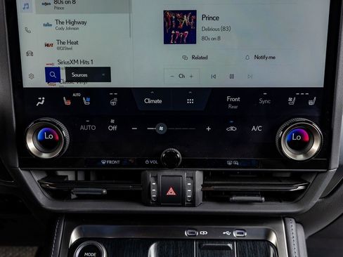 Used 2025 Lexus GX 550 image 27