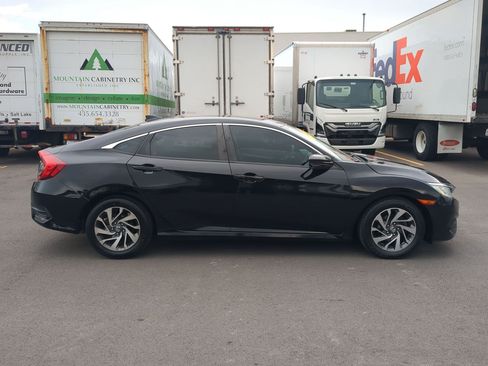 Used 2017 Honda Civic EX image 6