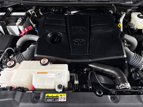 Used 2023 Toyota Tundra SR5 image 40