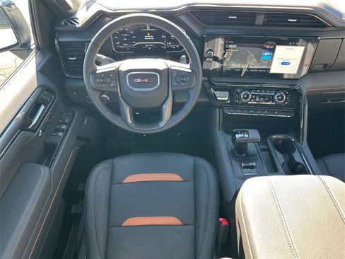 Used 2025 GMC Sierra 1500 AT4 w/ AT4 Premium Package image 24