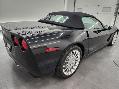 Used 2007 Chevrolet Corvette Convertible w/ Preferred Equipment Group image 54