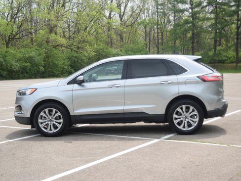 Used 2024 Ford Edge Titanium image 21