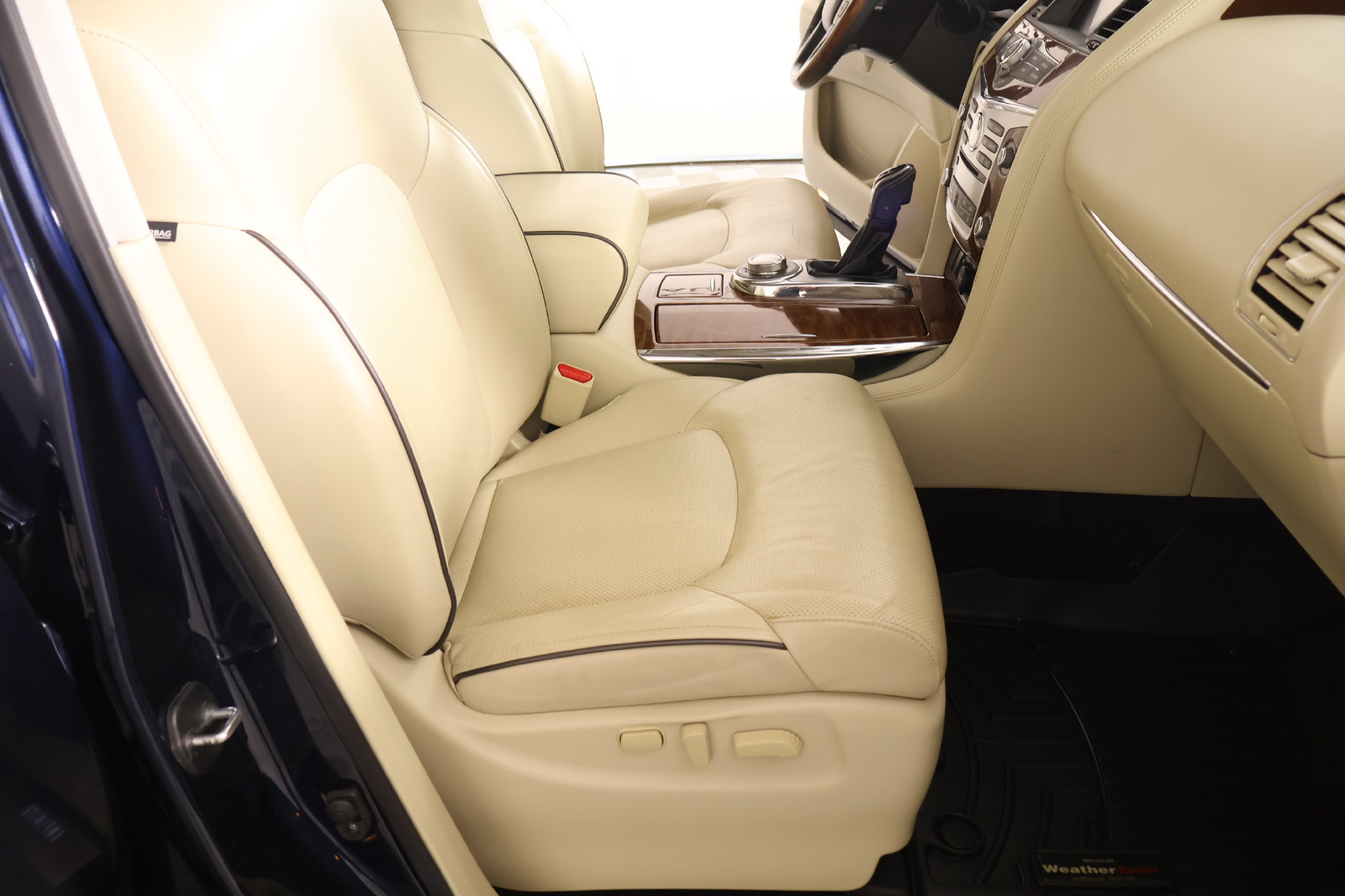 Used 2019 INFINITI QX80 Luxe w/ 22" Wheel Package AWD/4WD image 15