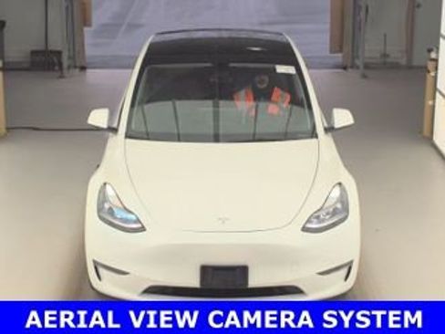 Used 2023 Tesla Model Y Long Range AWD/4WD image 2
