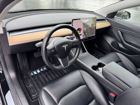 Used 2019 Tesla Model 3 Mid Range RWD image 15