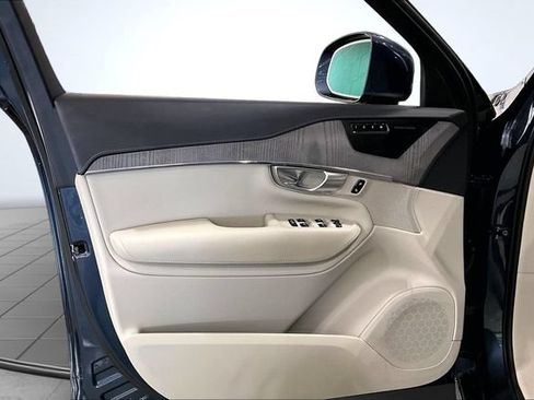 Certified 2024 Volvo XC90 B6 Ultimate w/ Protection Package Premier AWD/4WD image 26