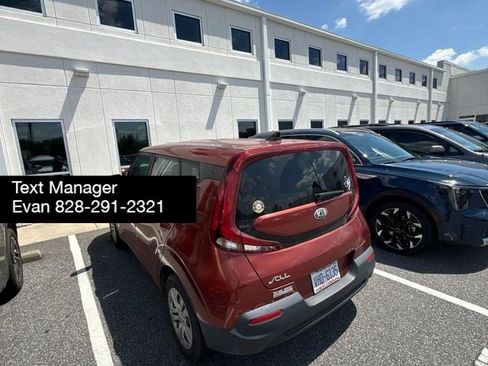 Used 2020 Kia Soul LX FWD image 5