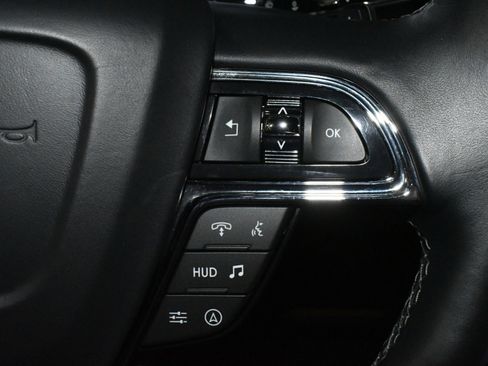 Used 2023 Lincoln Navigator Reserve image 32