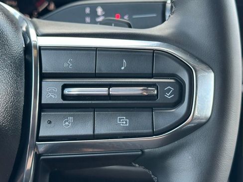 Used 2025 GMC Yukon Elevation image 23