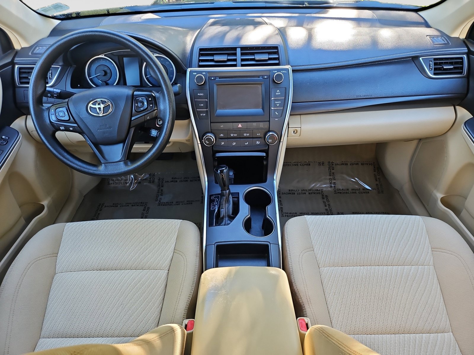 Used 2017 Toyota Camry LE FWD image 13