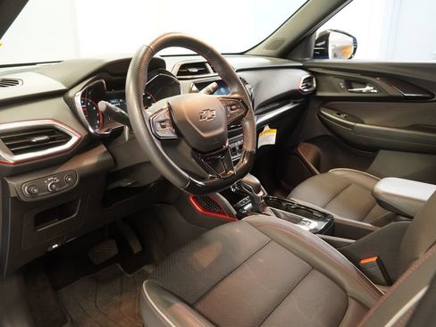 Used 2023 Chevrolet TrailBlazer RS w/ Convenience Package AWD/4WD image 6