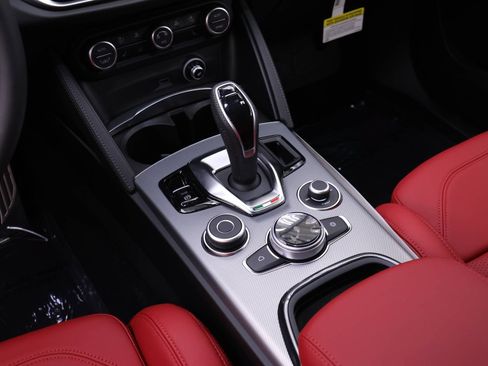 New 2026 Alfa Romeo Stelvio Sprint AWD/4WD image 14