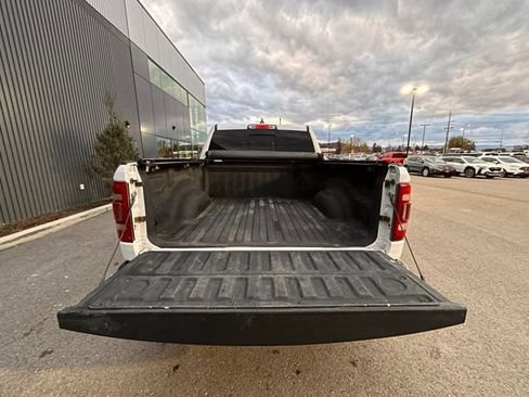 Used 2019 RAM 1500 Laramie AWD/4WD image 14
