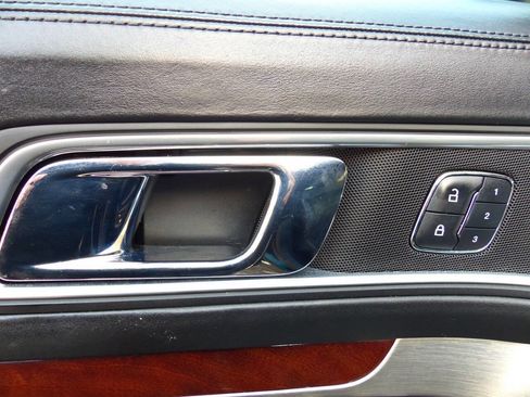 Used 2016 Ford Explorer Platinum image 20