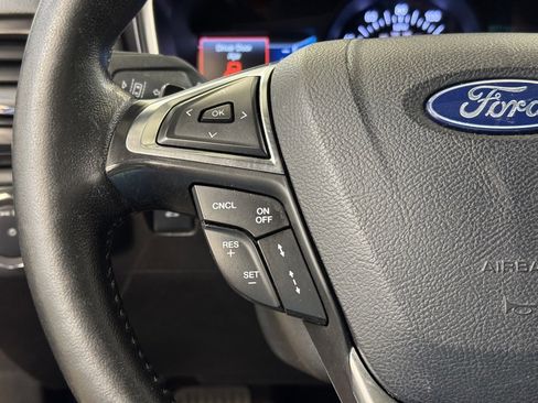 Used 2019 Ford Fusion Titanium image 32