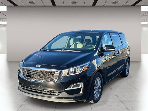 Used 2019 Kia Sedona LX image 8