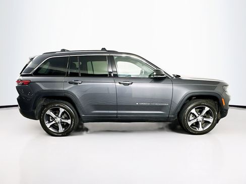 Used 2023 Jeep Grand Cherokee 4WD 4xe w/ Luxury Tech Group II image 10