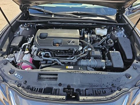 Certified 2025 Lexus ES 300h w/ Premium Package image 31