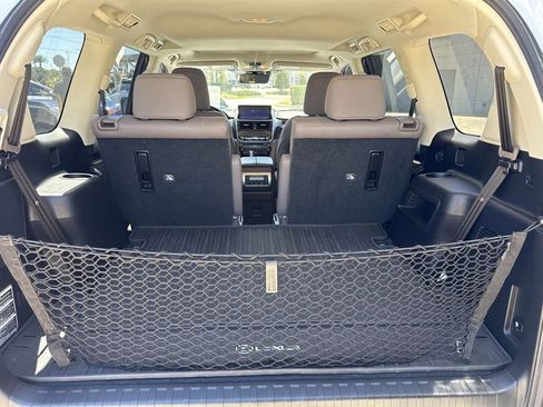 Used 2022 Lexus GX 460 Premium image 13