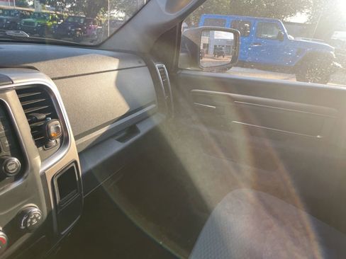 Used 2019 RAM 1500 Classic SLT RWD image 12