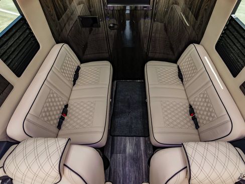 Used 2025 Mercedes-Benz Sprinter 3500 image 90