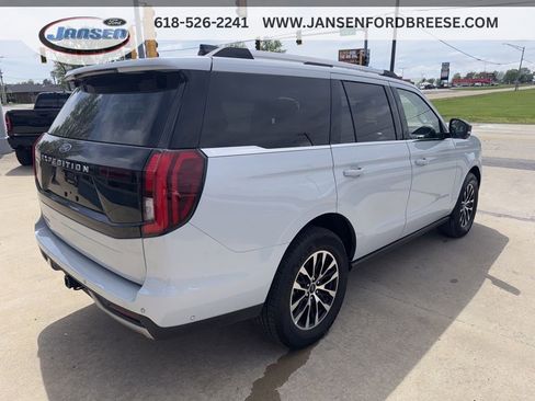 Used 2025 Ford Expedition Platinum AWD/4WD image 7