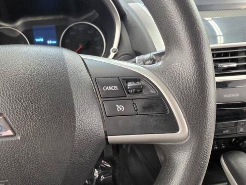 Used 2018 Mitsubishi Eclipse Cross LE AWD/4WD image 18