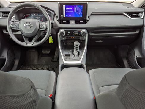 Used 2023 Toyota RAV4 LE image 17