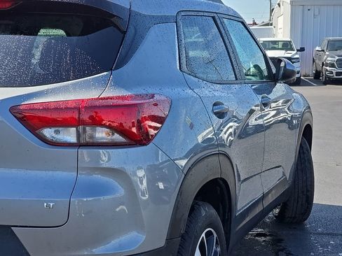 Used 2025 Chevrolet TrailBlazer LT AWD/4WD image 58