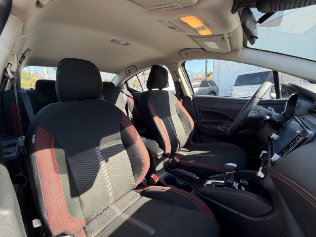 Used 2024 Nissan Versa SR FWD image 27