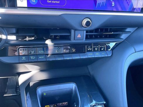 Used 2026 Toyota Crown Limited w/ Advanced Technology Package image 32