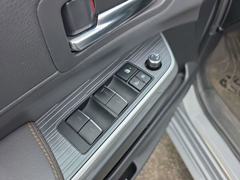 Used 2022 Toyota Sienna XLE Woodland Edition AWD/4WD image 21
