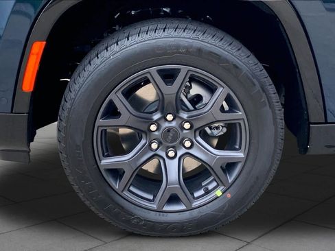 New 2026 Jeep Grand Wagoneer Limited AWD/4WD image 11