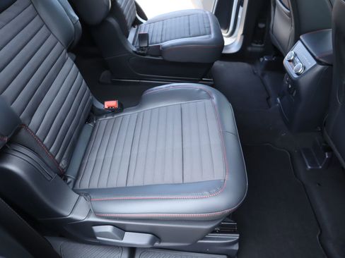 New 2026 Ford Explorer ST-Line RWD image 16