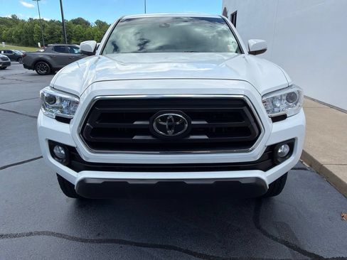 Used 2023 Toyota Tacoma SR5 w/ Technology Package AWD/4WD image 13